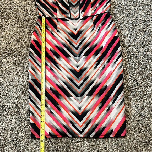 NWT  Vince Camuto Size 8 Pink/Black multi. - Picture 7 of 14